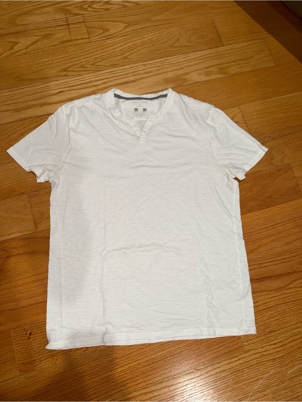 Banana Republic White Short Sleeve V-Notch Tee